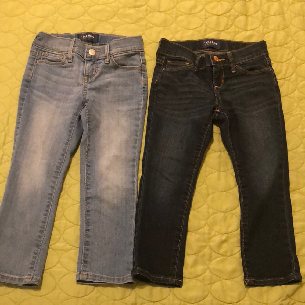 Two pair of skinny Capri jeans for girls